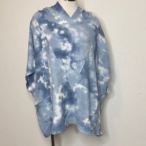 Attitudes by Renee size 3X Blue and White Tie-Dye Hoodie